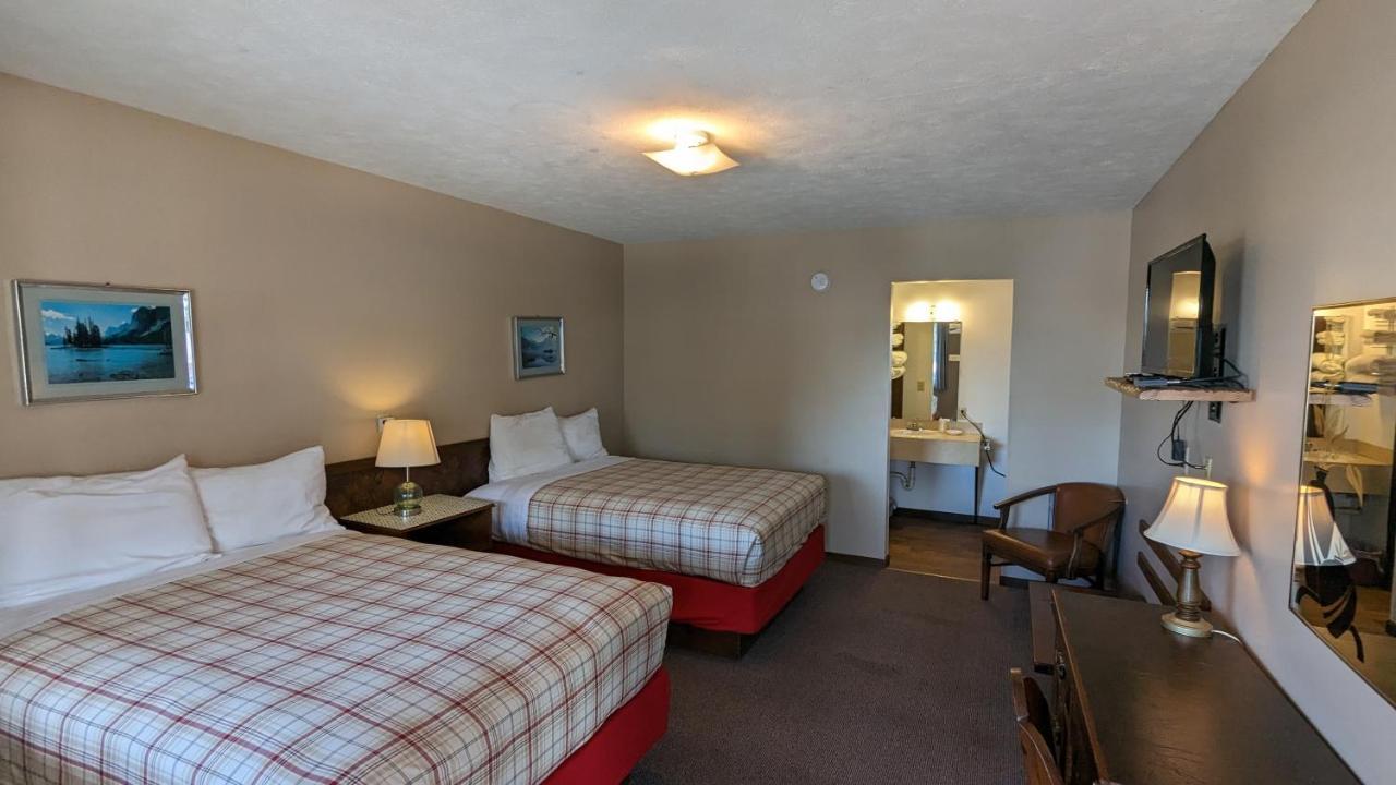 The Nova Motel Ludington Exteriör bild
